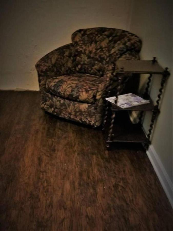 Cheap East Knoxville Basement Studio Bagian luar foto
