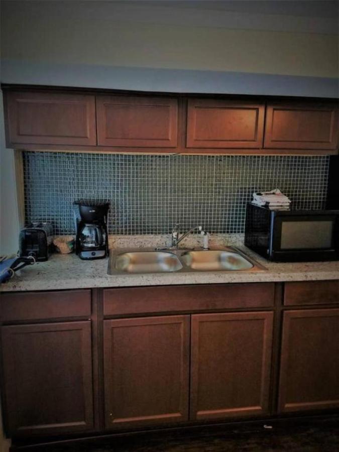 Cheap East Knoxville Basement Studio Bagian luar foto